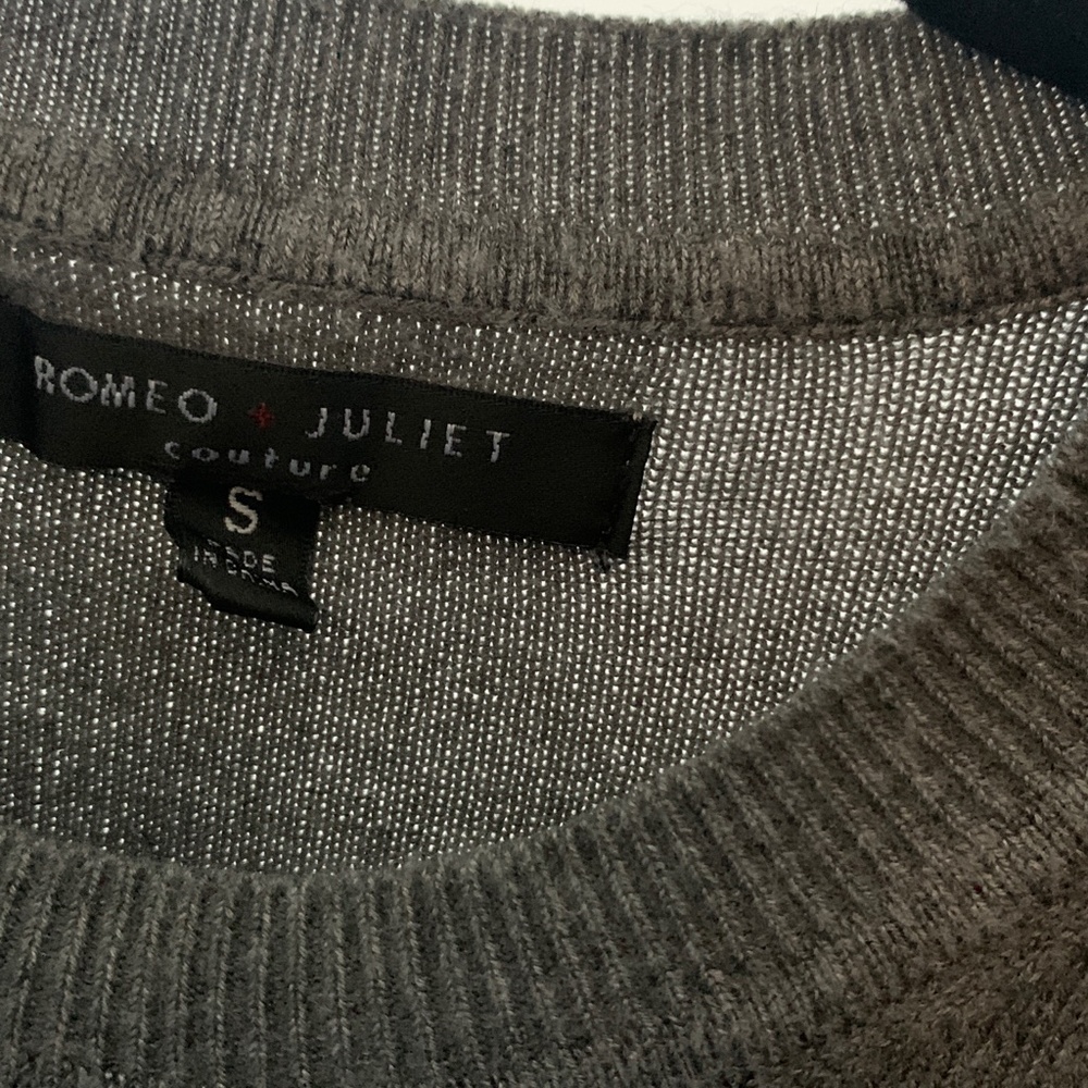 Romeo & Juliet Long Sleeve Gray Sweater Dress - Picture 6 of 9